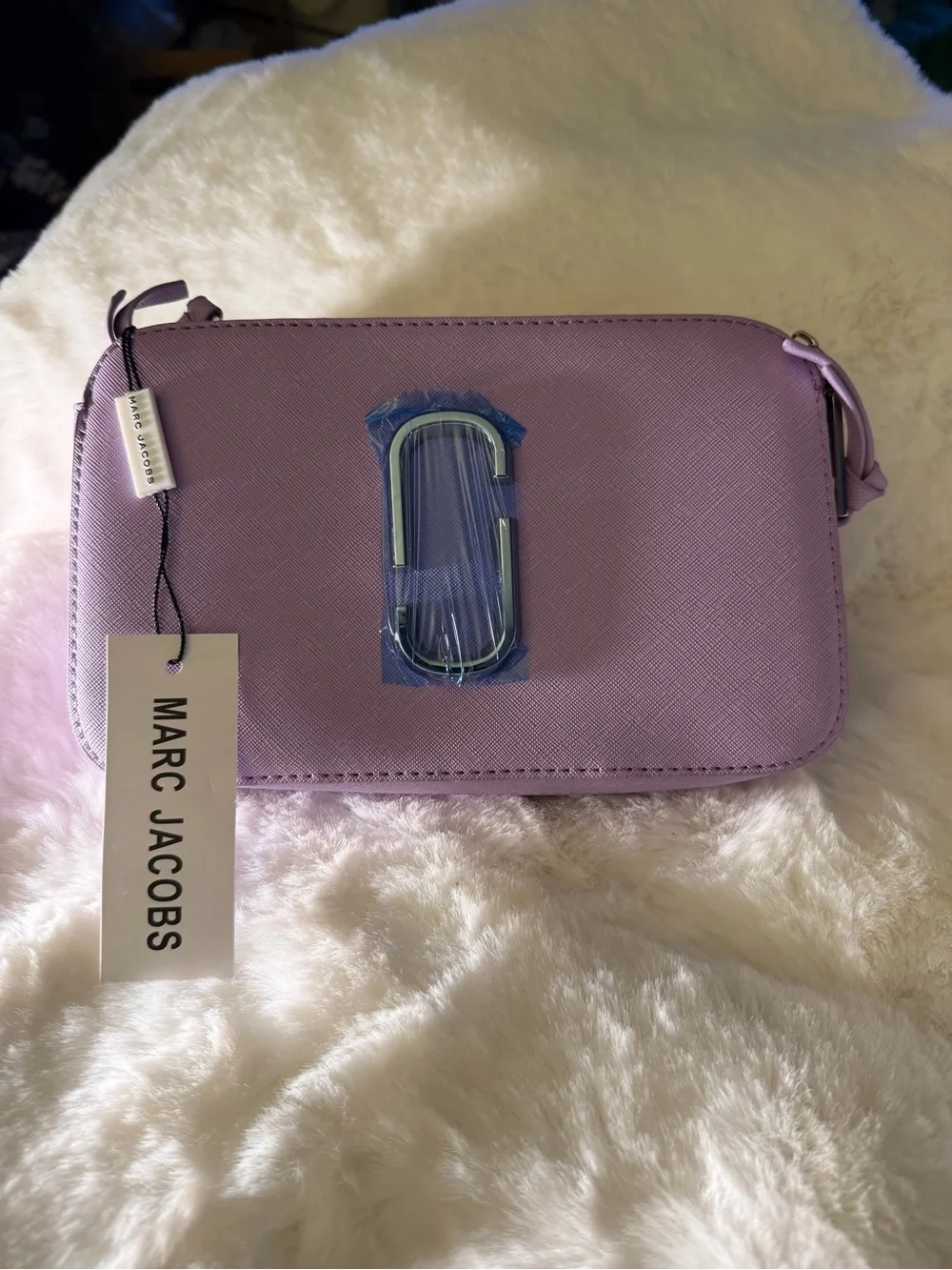 Marc Jacobs Lilac Leather Crossbody Camera Bag with Coin Pouch - Picture 2 of 9